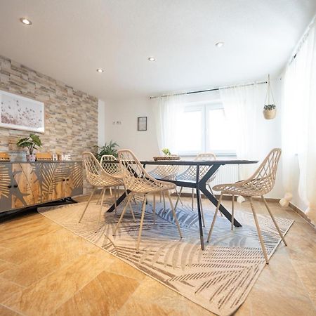 -Stadthaus Ida- Mit Grosser Dachterasse, Am Schlosspark, Luftkurort Kisslegg, Boxspringbetten, Kaffeevollautomat, Smarttv, Familienfreundlich, Grosszuegig, Zentral エクステリア 写真
